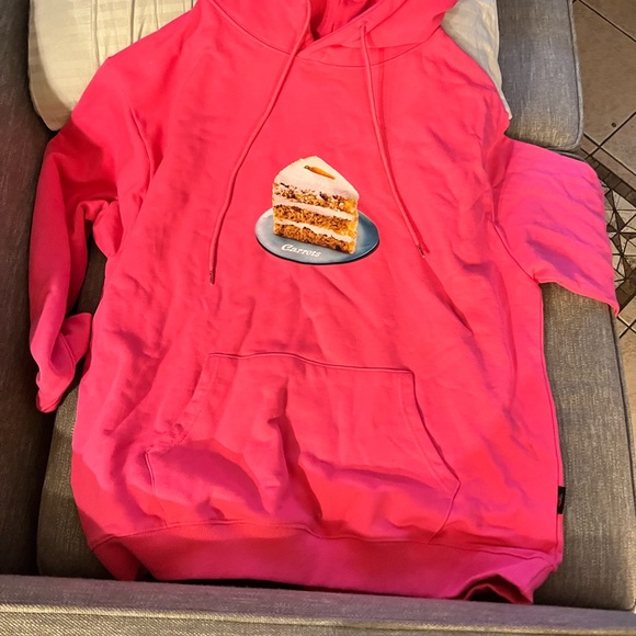Carrots 🥕 hoodie Sz L. MAKE REASONABLE OFFERS!!! - Picture 2 of 3